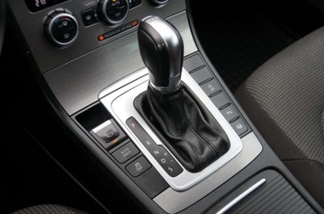 Volkswagen Passat B7 Variant 2.0 TDI CR DPF BlueMotion 140KM 2014 Volkswagen Passat 2.0 TDI CR 140 KM, DSG, Navi, Kamera, Biksenon, GWARANCJA, zdjęcie 18