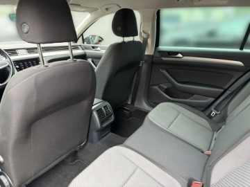 Volkswagen Passat B8 2022 Volkswagen Passat B8 2.0 TDI DSG Lift Variant App, zdjęcie 18