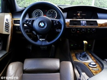 BMW Seria 5 E60 Sedan 3.0 530i 231KM 2005 BMW Seria 5 BMW Seria 5 3.0 Benzyna 231KM, zdjęcie 29