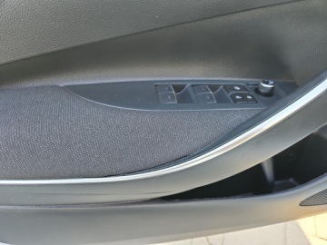 Toyota Corolla XII Sedan Facelifting 1.8 Hybrid 140KM 2023 Toyota Corolla 1.8 Hybrid Comfort Seria E21 (2019-, zdjęcie 15