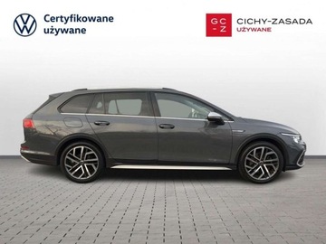 Volkswagen Golf VIII Alltrack 2.0 TDI 200KM 2022 Volkswagen Golf Alltrack LED Matrix Harman Kardon Hak Kamera Cofania Faktu, zdjęcie 5