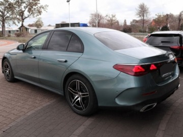 Mercedes Klasa E W214 Sedan 2.0 220d 197KM 2025 MERCEDES-BENZ E Klasa 220 d AMG 2.0 (197KM) 2025, zdjęcie 4