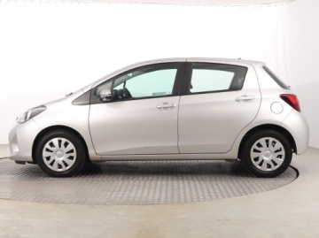 Toyota Yaris III Hatchback 5d Facelifting 1.0 VVT-i 69KM 2014 Toyota Yaris 1.0 VVT-i, Salon Polska, Serwis ASO, zdjęcie 2