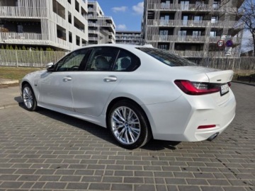 BMW Seria 3 G20-G21 Limuzyna 2.0 330e 292KM 2023 BMW 3 G20 330e 2.0l hybryda Plug-In 292KM * Przebieg: 55,158km, zdjęcie 28