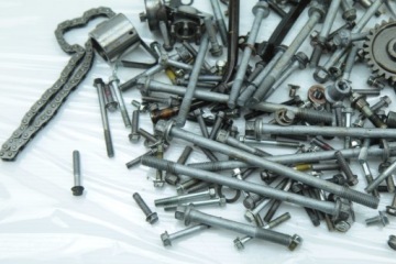 KAWASAKI ER6 N 12-17 УДАЛЕНИЕ ВИНТОВ