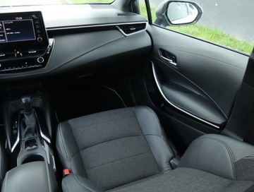 Toyota Corolla XII 2021 Toyota Corolla 2.0 Hybrid, Salon Polska, zdjęcie 7