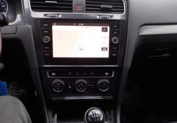 Volkswagen Golf VII Hatchback 3d Facelifting 1.6 TDI-CR DPF BMT 115KM 2018 Volkswagen Golf Diesel Okazja 1.6 Diesel 116KM, zdjęcie 27