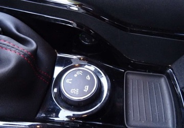 Peugeot 2008 I SUV Facelifting 1.2 PureTech 130KM 2016 Peugeot 2008 1.2 benzyna GT, klima, alu, zarejestrowany 1.2 Benzyna 130KM, zdjęcie 8