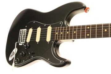 Fender Stratocaster из 90-х, феноменальный звук, чудо 30-летней давности