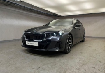BMW Seria 5 G90-91 Touring 2.0 520d 197KM 2024 BMW Seria 5 520d xDrive, PAKIET SPORTOWY M PRO, Gwarancja, Individual 2.0, zdjęcie 8