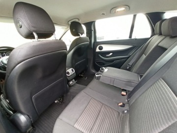 Mercedes Klasa E W213 Kombi 2.0 220d 194KM 2019 Mercedes E 300 EQ, Hybryda Plug-in, 23% VAT, zdjęcie 7