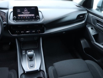 Nissan Qashqai III Crossover 1.3 DIG-T MHEV 158KM 2023 Nissan Qashqai 1.3 DIG-T MHEV, Salon Polska, zdjęcie 7