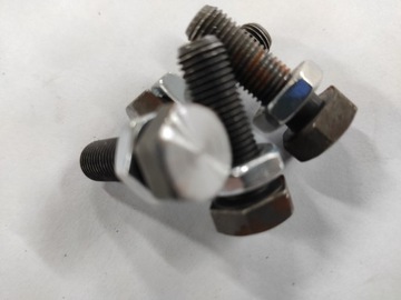 РЕГУЛИРОВОЧНЫЙ ВИНТ КЛАПАНА М-72 К-750