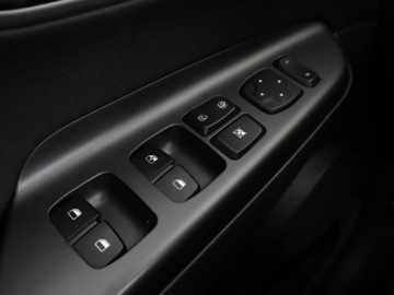 Hyundai Kona I 2017 Hyundai Kona klimatyzacja LED kamera i czujniki, zdjęcie 33