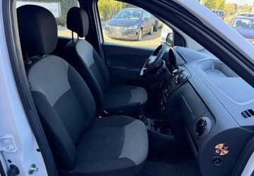 Dacia Lodgy Minivan Facelifting 1.6 SCe 102KM 2018 Dacia Lodgy 1,6 SCe 102KM Klimatyzacja 7-osobowy 1.6 Benzyna 102KM, zdjęcie 18