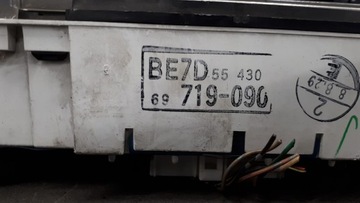 719-090 PŘÍSTROJOVÁ DESKA MAZDA 323 1.5B