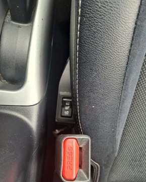 Mitsubishi Outlander II 2.4 MIVEC 170KM 2011 Mitsubishi Outlander 4x4 Automat Oplacony 2.4 Benzyna 170KM, zdjęcie 19