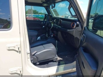 Jeep Gladiator 2022 Jeep Gladiator Mojave 2022 3.6l 3.6 Benzyna 285KM, zdjęcie 9