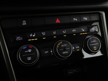 Volkswagen T-Roc I SUV 2.0 TDI 150KM 2018 Volkswagen T-Roc 4x4 DSG full LED panorama virtual, zdjęcie 28