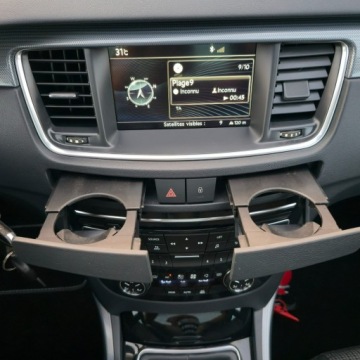 Peugeot 508 I SW 2.0 HDi FAP 140KM 2013 Peugeot 508 Diesel 2.0 HDi 140KM Panorama, Alufelg, zdjęcie 26