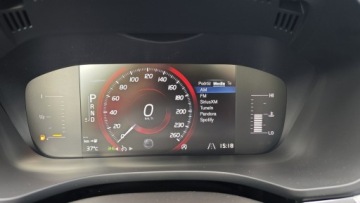 Volvo XC60 II Crossover T5 250KM 2019 VOLVO XC60 T5, Bogate wyposażenie, Dokumentacja AWD, Przebieg 9582, zdjęcie 18