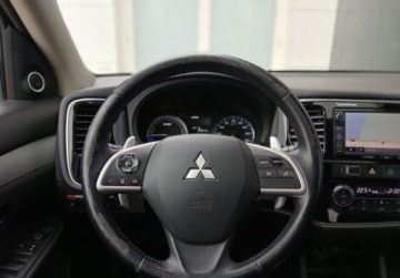 Mitsubishi Outlander III 2015 Mitsubishi Outlander Outlander PHEV Instyle NAVI Vat Marza Bezwypadkow, zdjęcie 14
