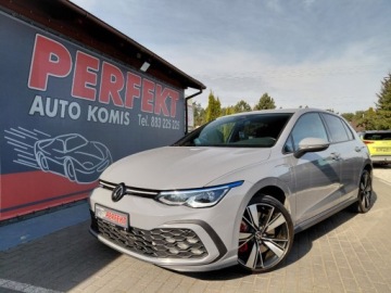 Volkswagen Golf VIII 2022 Volkswagen Golf Plug IN Full LED Navi Kamera Sensor Elektryka PDC Alu 1.4
