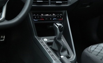 Volkswagen Taigo 1.5 TSI 150KM 2025 Volkswagen Taigo RLine Plus, Pakiet Style, Comfort, od reki 1.5 Benzyna, zdjęcie 13