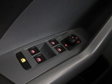 Volkswagen T-Cross SUV 1.0 TSI 95KM 2019 Volkswagen T-Cross klimatyzacja grzane fotele, zdjęcie 35