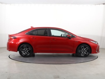 Toyota Corolla XII Sedan 1.8 Hybrid 122KM 2021 Toyota Corolla 1.8 Hybrid, Salon Polska, zdjęcie 5