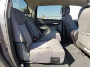 Toyota Tundra II 2015 Toyota Tundra Toyota Tundra Truck CrewMax 4.6 Benzyna 310KM, zdjęcie 8