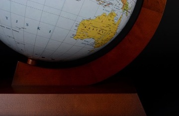 ПОЛИТИЧЕСКИЙ И ФИЗИЧЕСКИЙ ГЛОБУС ДЕРЕВЯННАЯ РАМА С ПОДСВЕТКОЙ 42 СМ
