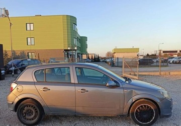 Opel Astra H Hatchback 5d 1.7 CDTI ECOTEC 80KM 2004 Opel Astra Opel Astra 1.7 Diesel 80KM, zdjęcie 4