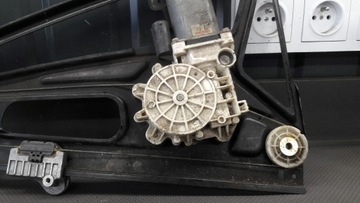 81252030 MECHANIZMUS OKNO LEVÝ ZADNÍ BMW E38