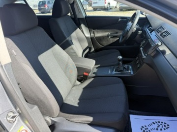 Volkswagen Passat B6 Sedan 1.9 TDI 105KM 2006 Volkswagen Passat *1.9 TDI*navi*alu*z Niemiec*, zdjęcie 25