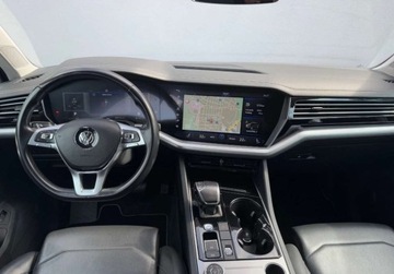 Volkswagen Touareg III SUV 3.0 V6 SCR TDI 286KM 2018 Volkswagen Touareg 286km salon Polska serwisowany matrix kamera 3.0 Diesel, zdjęcie 12