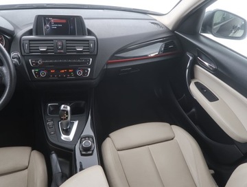BMW Seria 1 F20-F21 Hatchback 5d Facelifting 2015 118i 136KM 2015 BMW 1 116i, Salon Polska, Automat, Skóra, Xenon, zdjęcie 7
