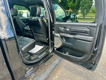 Dodge Ram V 2021 DODGE RAM 1500 LIMITED NIGHT Crew Cab 4X4 Pickup 5.7 HEMI FULL LED LPG, zdjęcie 32