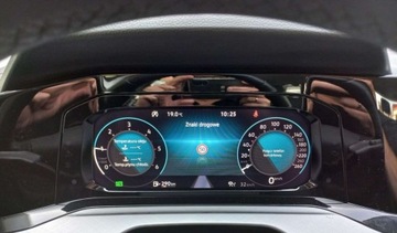 Volkswagen Golf VIII Variant 1.5 TSI 130KM 2021 Volkswagen Golf 1.5 TSI 130kM Salon Polska, serwisowany w ASO, F.VAT 23, zdjęcie 7