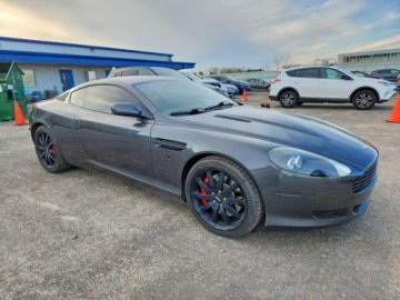 Aston Martin DB9 Coupe 5.9 i V12 48V 450KM 2005 Aston Martin DB9 5.9 V12 5.9 Benzyna 450KM, zdjęcie 1