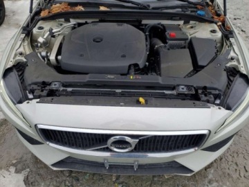 Volvo S60 III Sedan 2.0 T5 250KM 2020 Volvo S60 2020 VOLVO S60 T5 MOMENTUM 2.0 Benzyna 250KM, zdjęcie 11