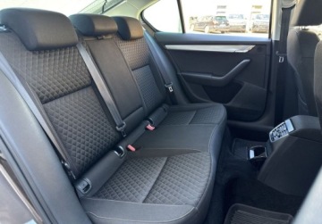 Skoda Octavia III Liftback Facelifting 1.8 TSI 180KM 2017 Skoda Octavia SalonPL 1.8TSI 180KM AmbitionDrive ASO Podgrz.Fotele PDC Sma, zdjęcie 13