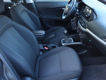 Fiat Tipo II Hatchback 1.4 T-Jet LPG 120KM 2017 Fiat Tipo 1.4 T-Jet, Serwis ASO, Navi, Klima, zdjęcie 8