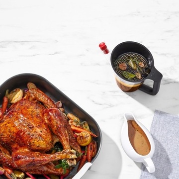 OXO Separator tłuszczu 1l. czarny Good Grips