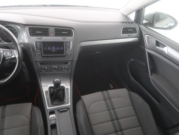Volkswagen Golf VII Variant 1.6 TDI CR DPF BlueMotion Technology 90KM 2016 VW Golf 1.6 TDI, Salon Polska, VAT 23%, Klima, zdjęcie 7