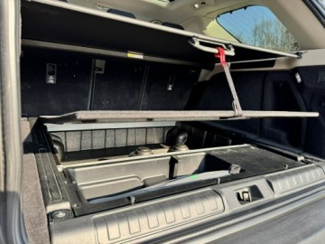 Land Rover Discovery V Terenowy 2.0 SD4 240KM 2018 Land Rover Discovery Pneumatyka Szklany Zamiana, zdjęcie 24