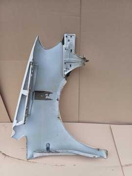 BLATNÍK LEVÝ PŘEDNÍ VW CADDY III BARVA LB9A