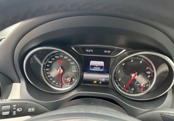 Mercedes GLA I Off-Roader Facelifting 1.6 180 122KM 2018 Mercedes-Benz GLA 1,6 Benzyna 122 KM Automat GWARANCJA Zamiana Zarejestrow, zdjęcie 8