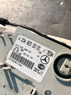 MERCEDES W204 LAMPA OSVĚTLENÍ KABINY