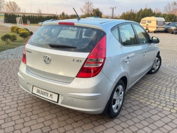 Hyundai i30 I Hatchback 1.4 109KM 2010 Hyundai i30 1.4 109KM Klima 4szyby 1- reka Sprawdz 1.4 Benzyna 109KM, zdjęcie 9
